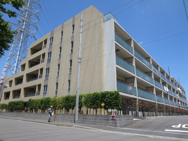 ピエス綱島の物件外観写真